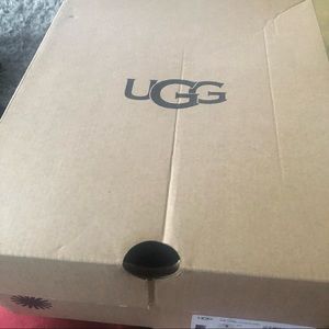 Girl Ugg boots